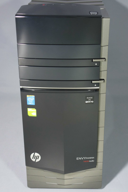 HPの810-480jpの重さは、注文する構成により若干前後しますが、約10.3kgです