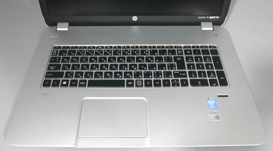 「HP ENVY 17-j100」のキーボード、ディスプレイなどの紹介、レビューです