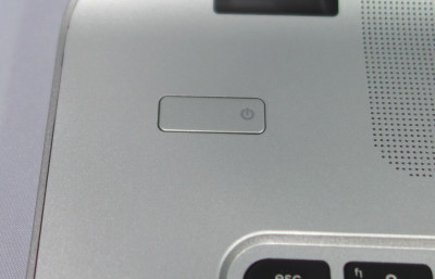 「HP ENVY 17-k200」は、大画面のノートPCでもあるので、DVDソフトやブルーレイソフトの鑑賞用のマシンとしてもかなり活用できると思います
