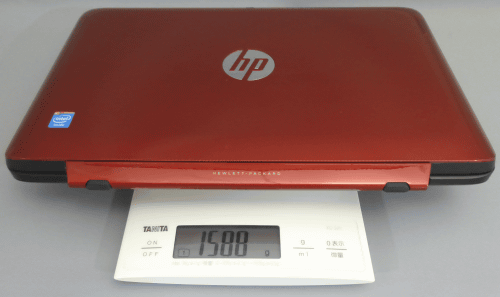 「HP Pavilion 11-h100 x2」は、キーボードを付けた状態では、一般的な11.6インチのモバイルPCぐらいの大きさ、重さになっています